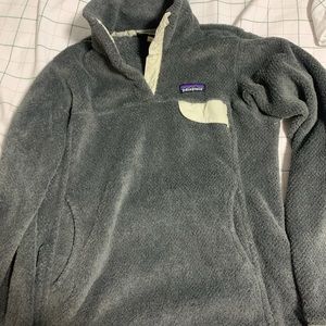 Size small gray pullover Patagonia